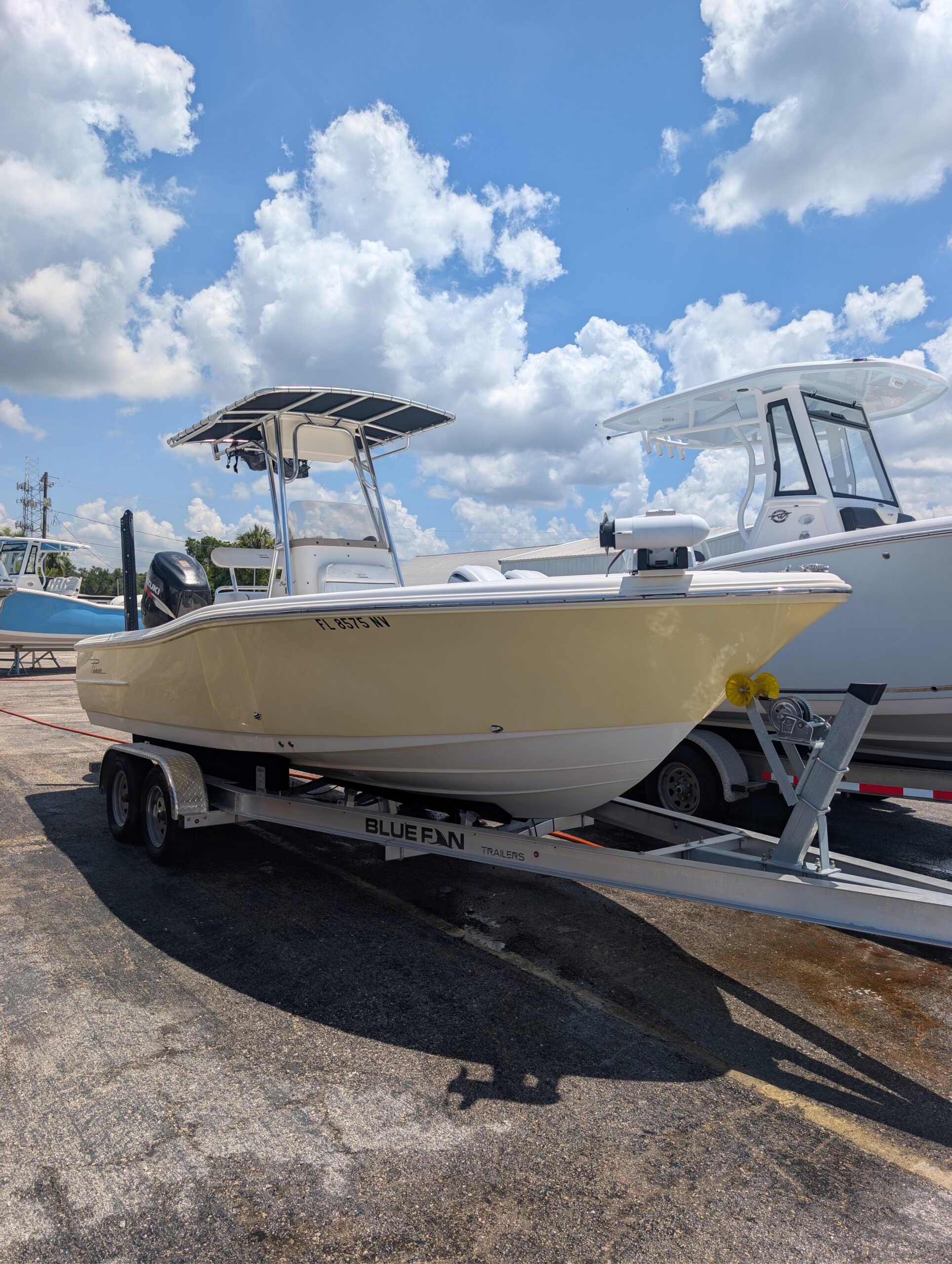 2009-Pioneer-220-Bay-Sport__U-P1462J_3.jpg