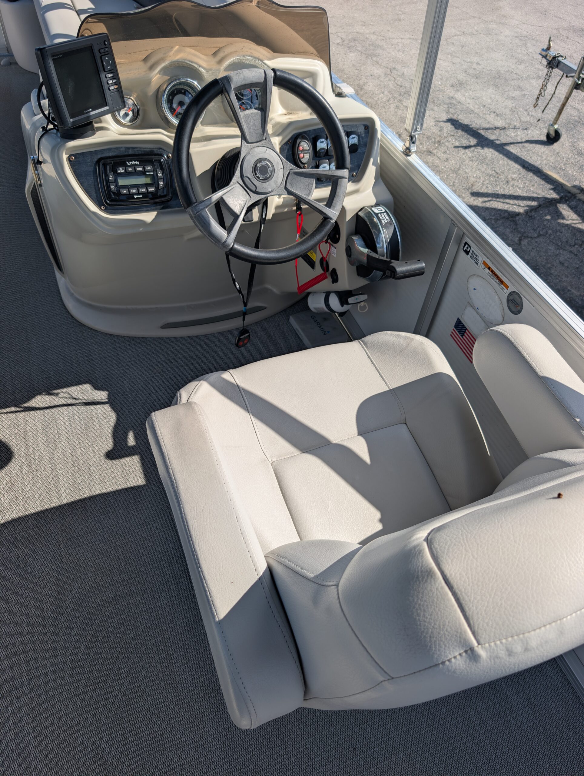 2019-Avalon-LSZ-2485-RF__U-AV3348K_3.jpg