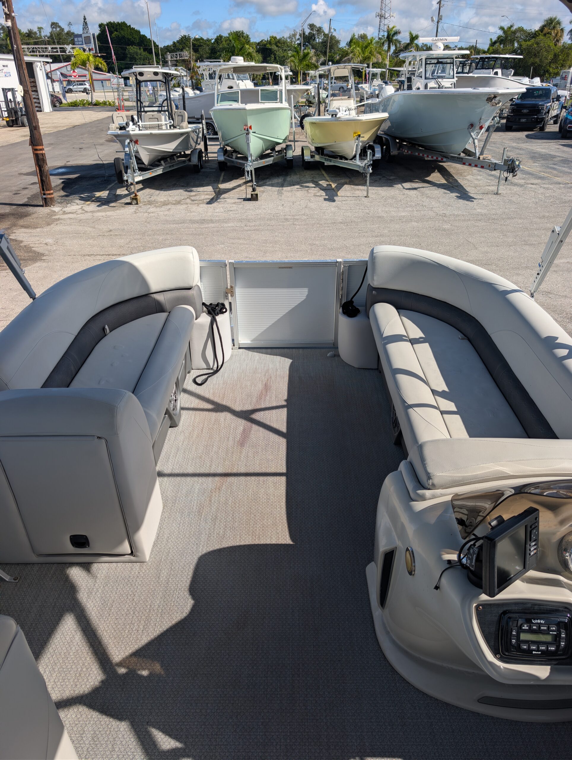 2019-Avalon-LSZ-2485-RF__U-AV3348K_5.jpg