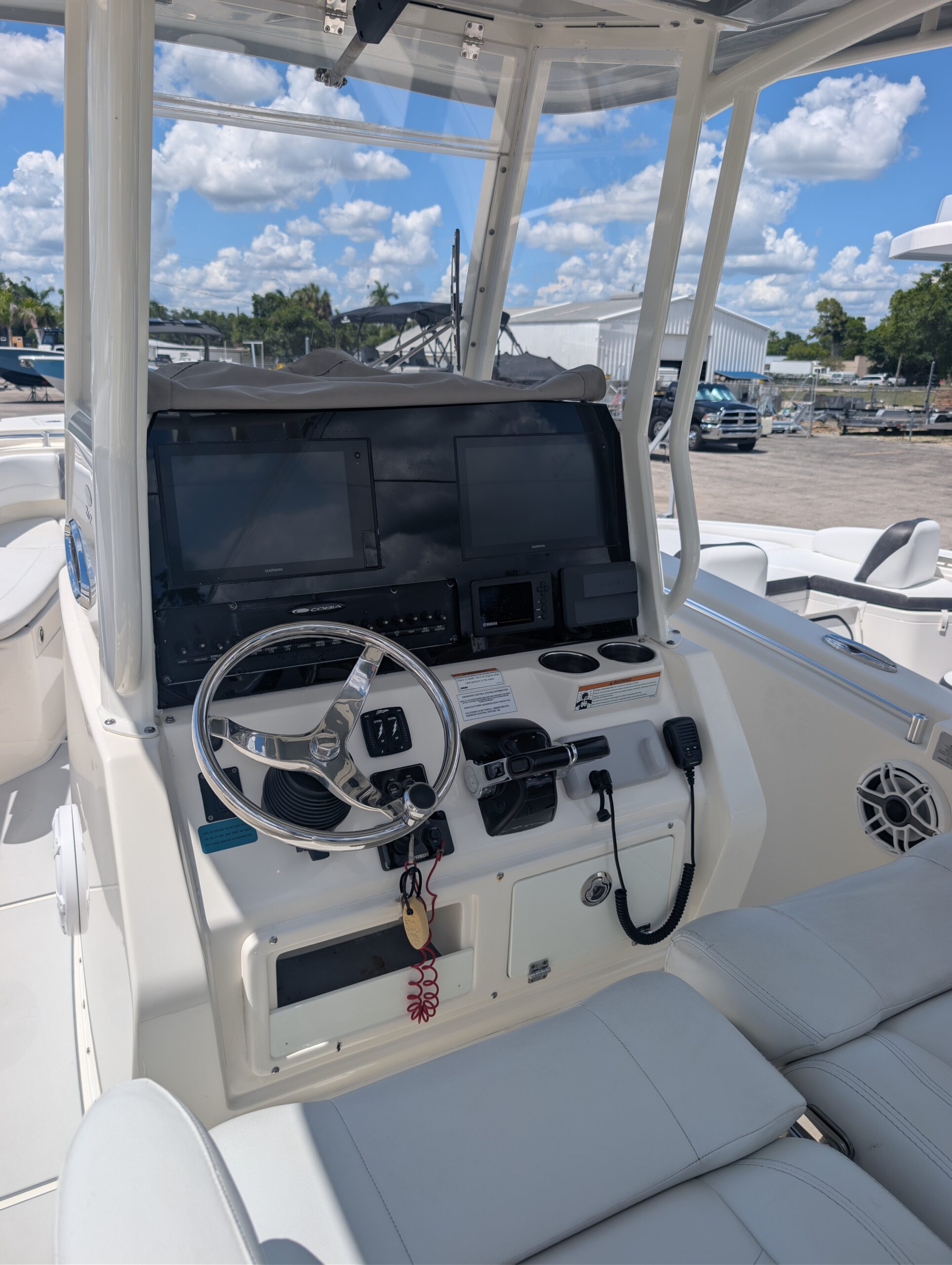 2020-Cobia-262-CC__U-COEC053K_5.jpg