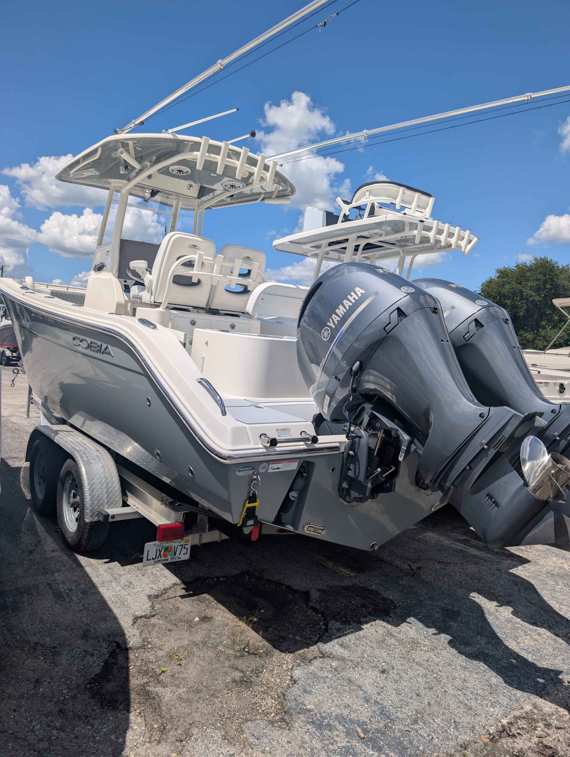 2020-Cobia-262CC__U-COEC053K_3.jpg