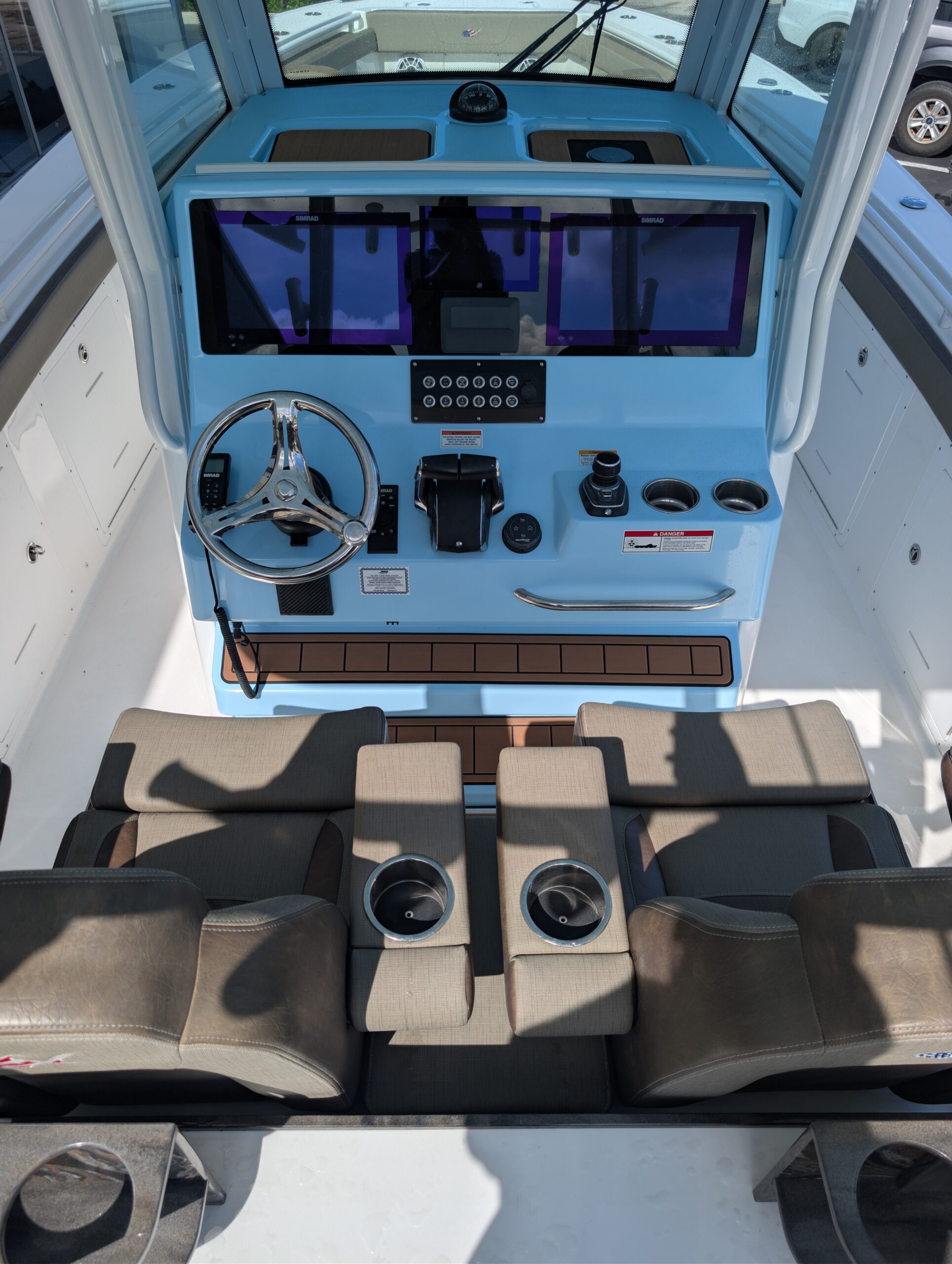 2022-Crevalle-33-CSF__U-CV3122_17.jpg