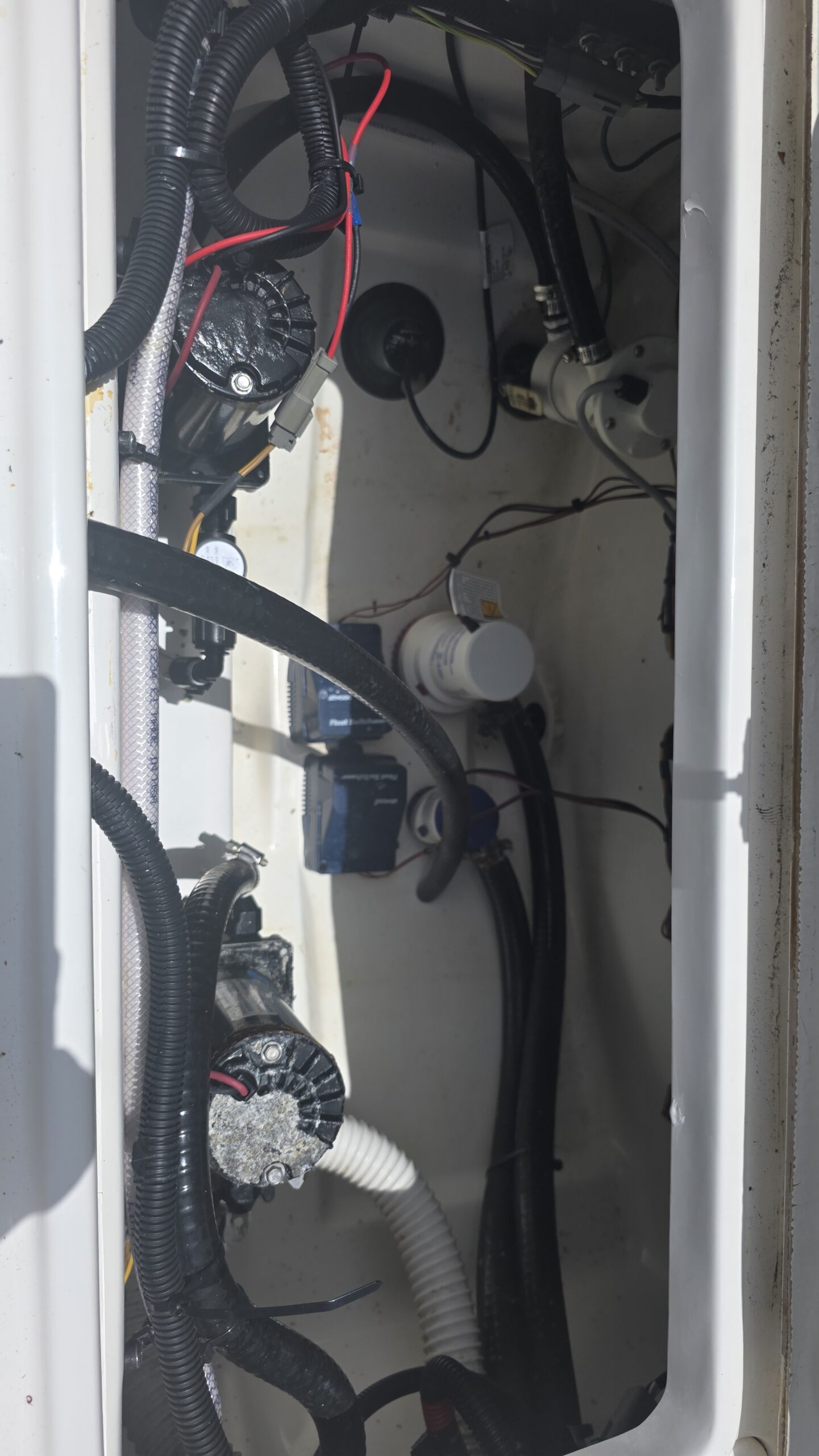 2022-Tidewater-320CC__U-TWYC121-C_20.jpg