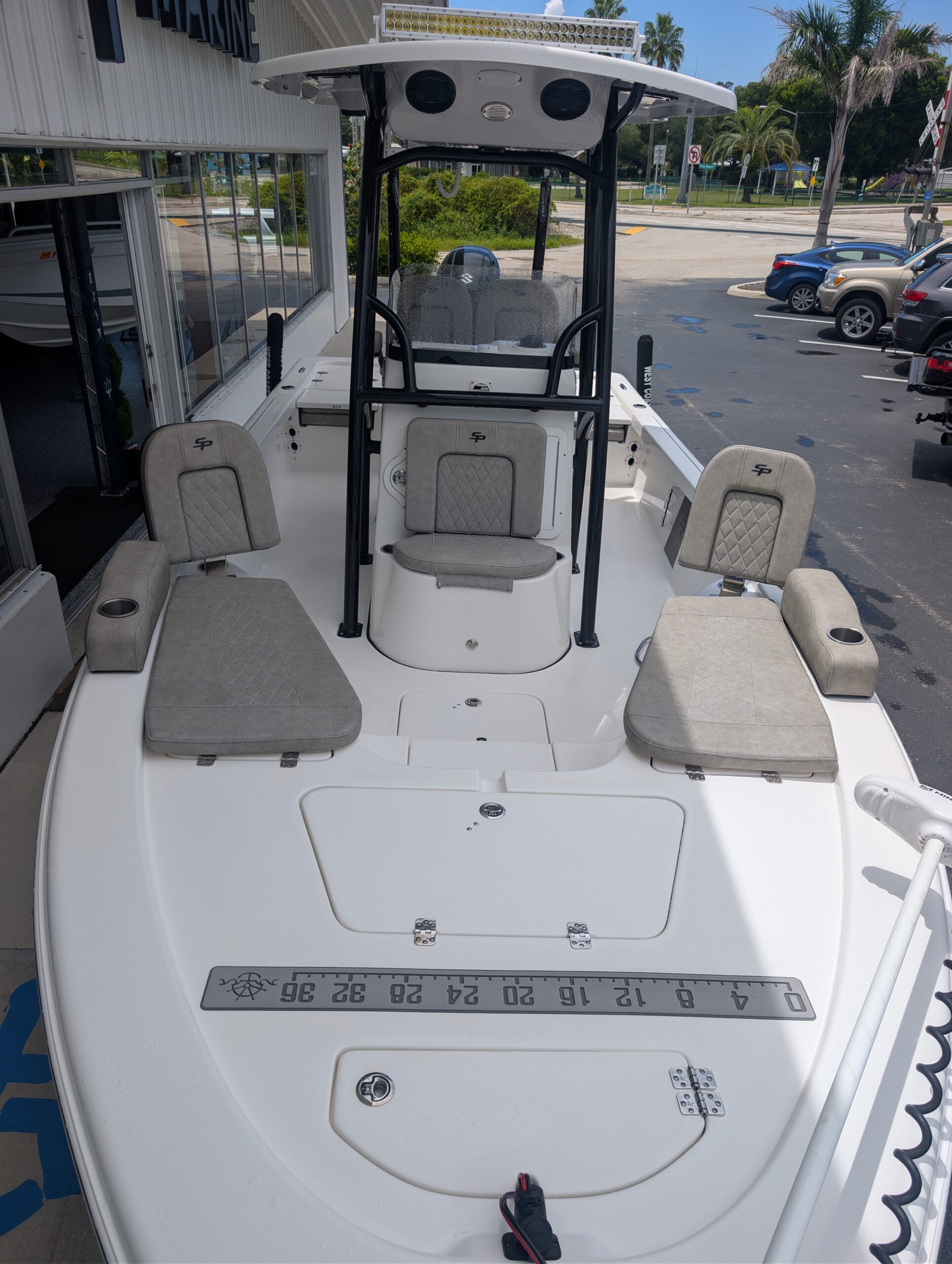 2023-Sea-Pro-228-DLX__U-SPBN036_3.jpg