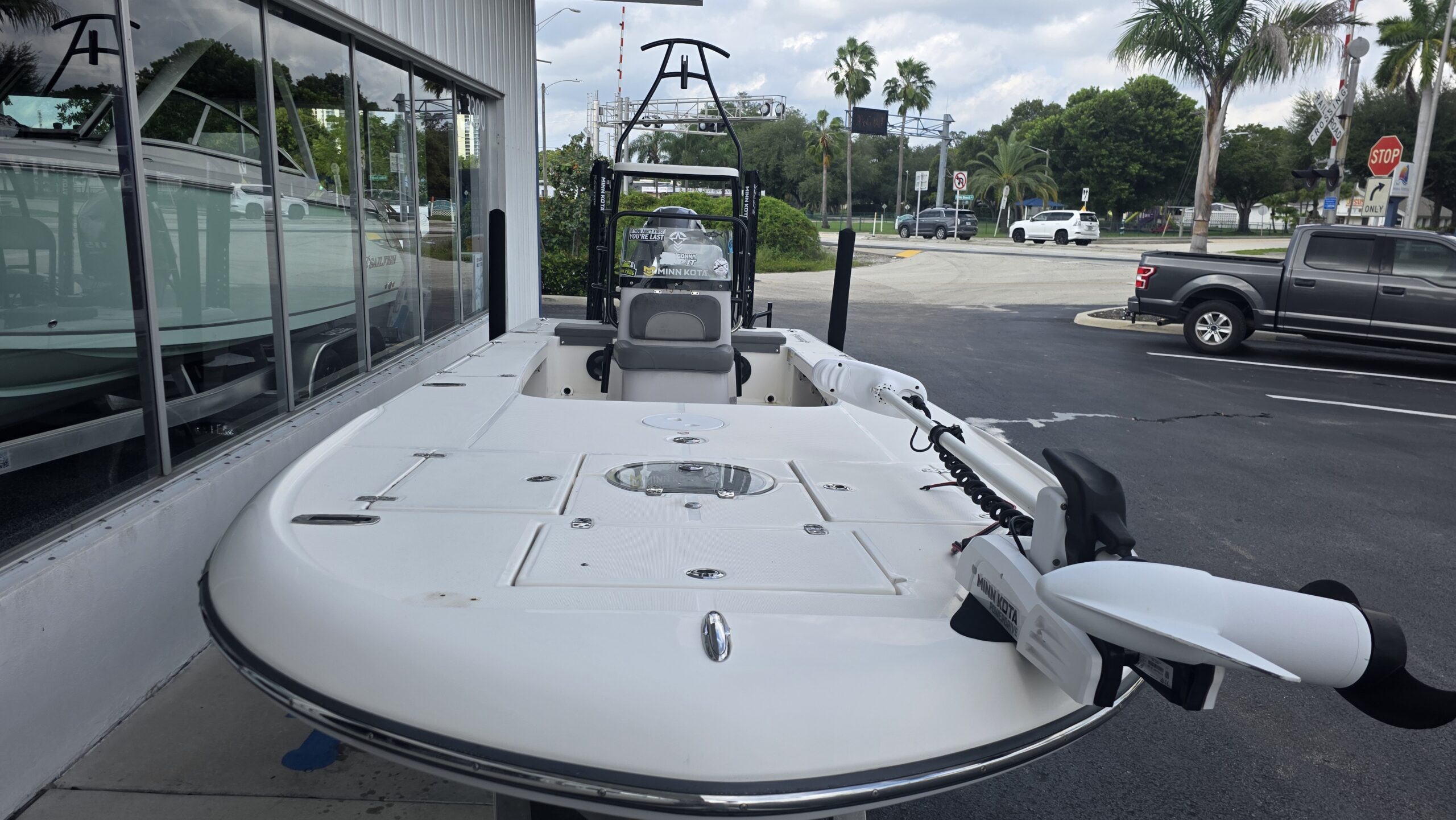 2024-Spyder-FX19__U-SYZ9330-C_5.jpg