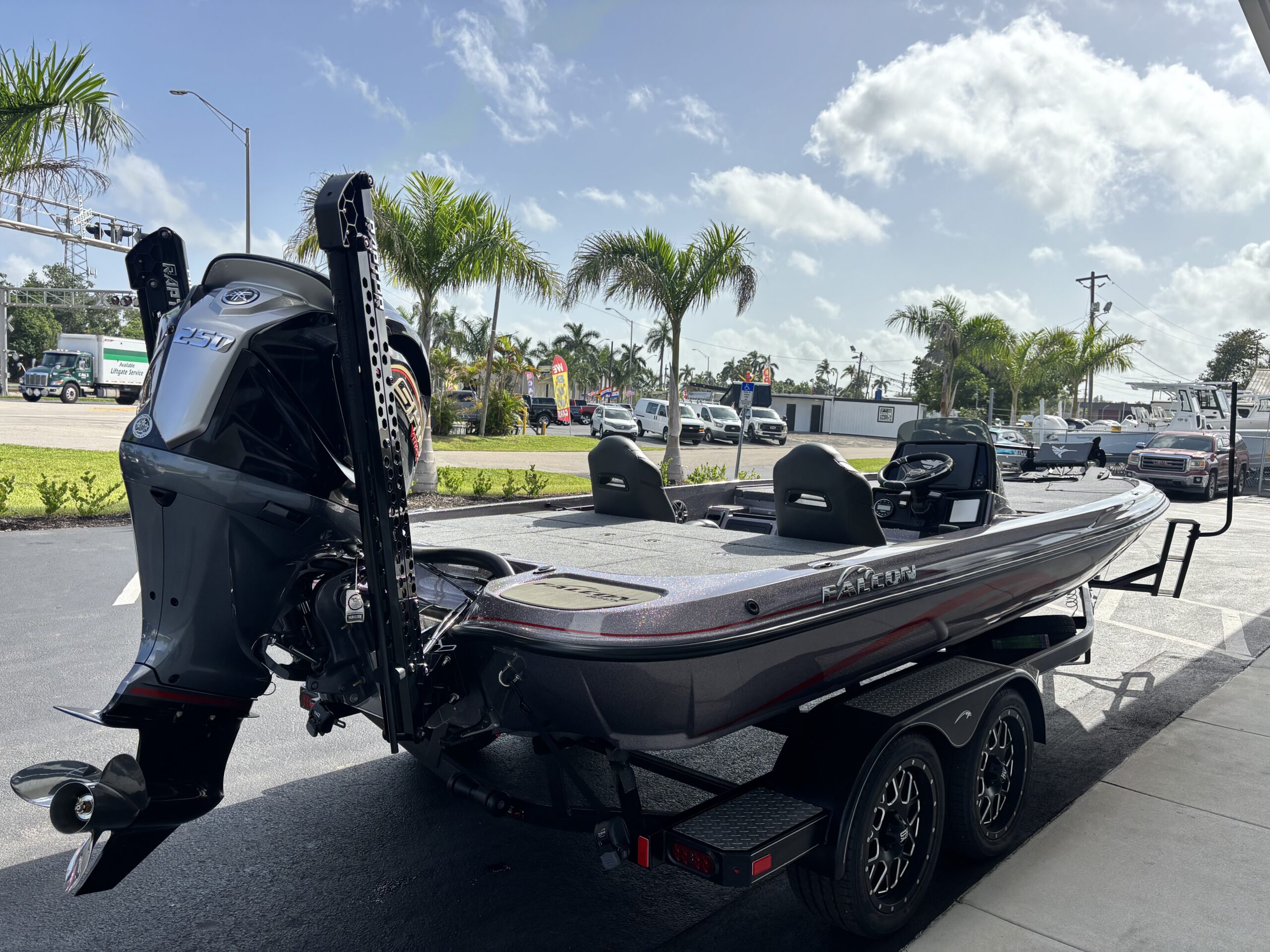2025-Falcon-Boats-21-Predator__N-FCKL192_7.jpg