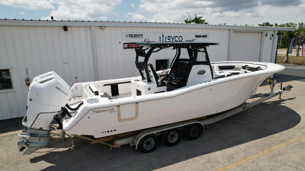 2025-Tidewater-320CC__N-TWYC120C5_3.jpg