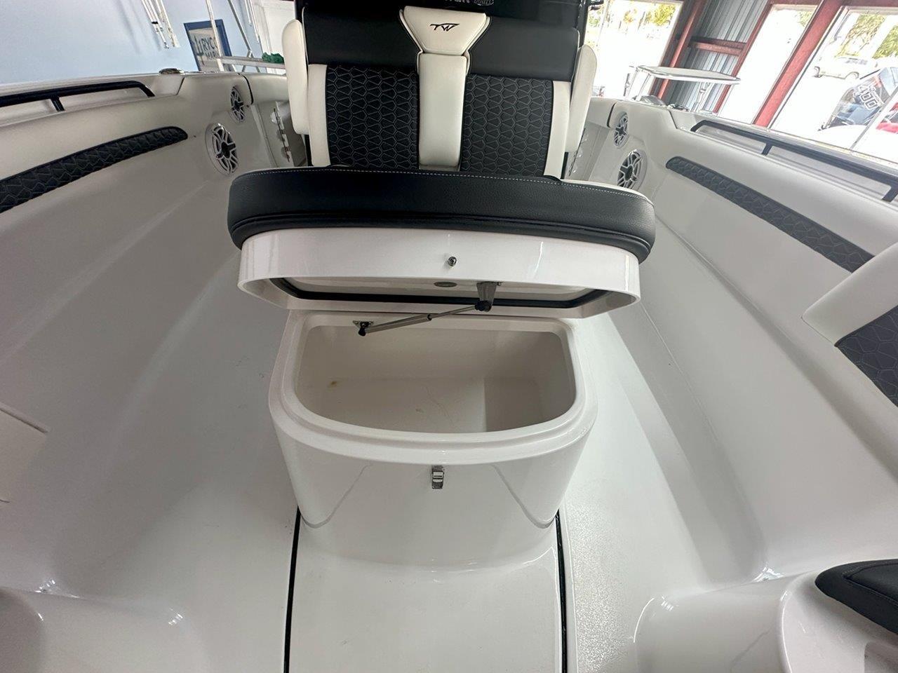 2025-Tidewater-320CC__N-TWYC120C5_54.jpg