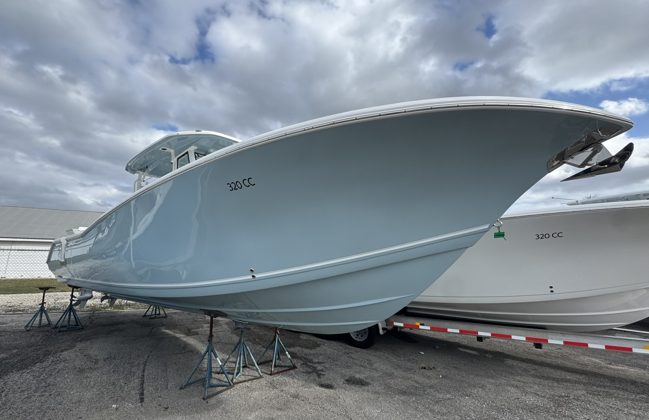 2025-Tidewater-320CC__N-TWYC122D5_1.jpg