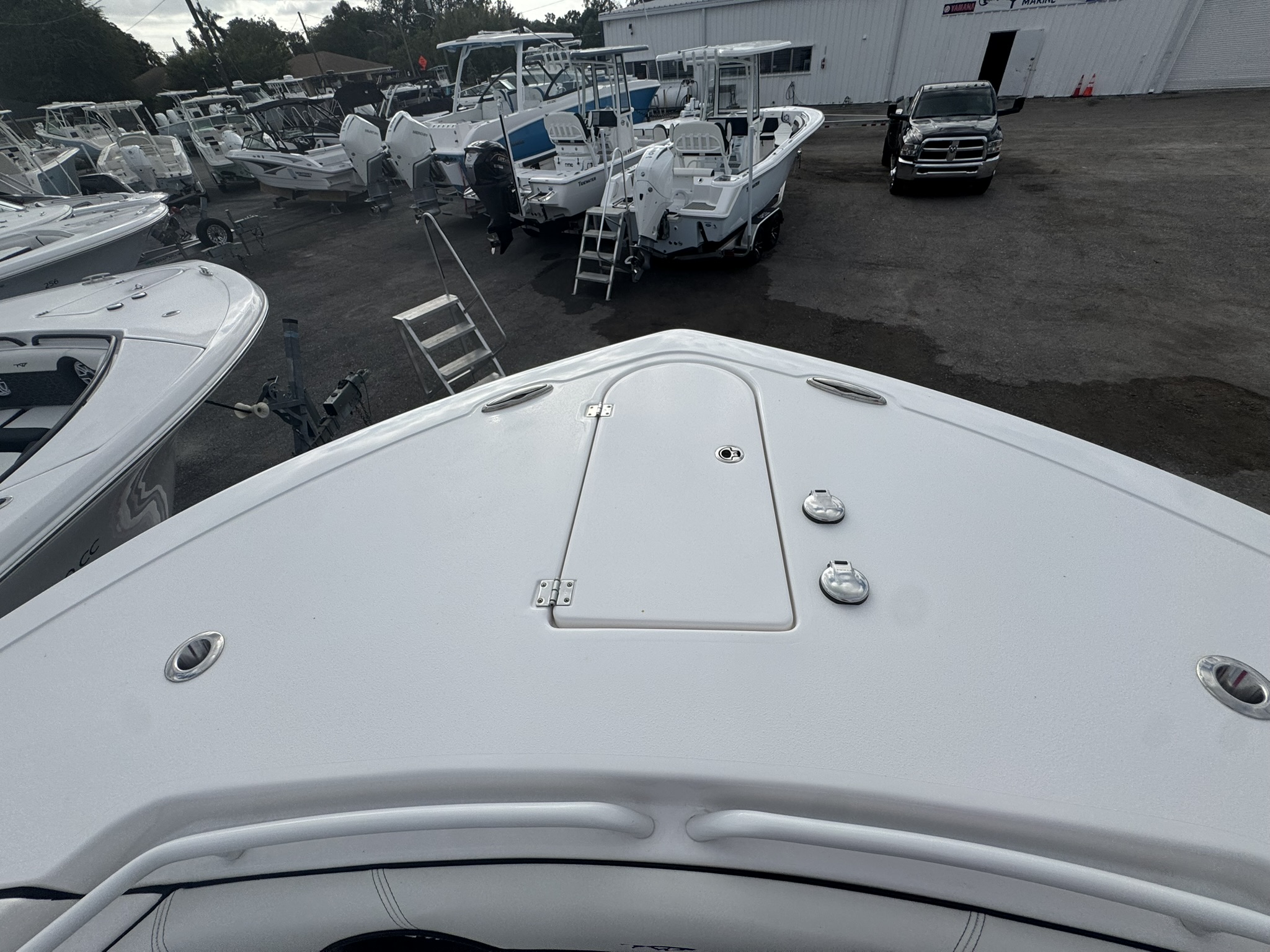 2025-Tidewater-320CC__N-TWYC122D5_38.jpg
