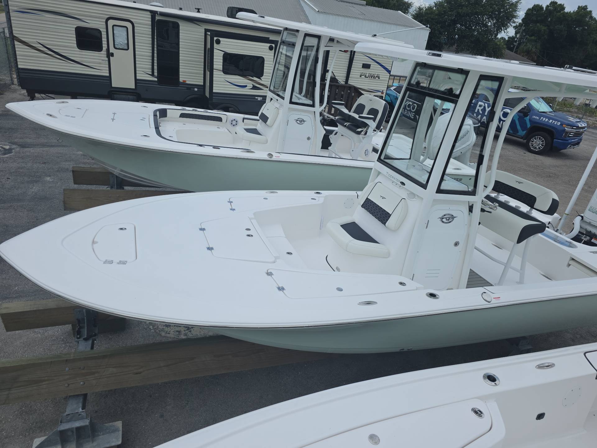 2026-Tidewater-2110BM__N-TWTB205_3.jpg