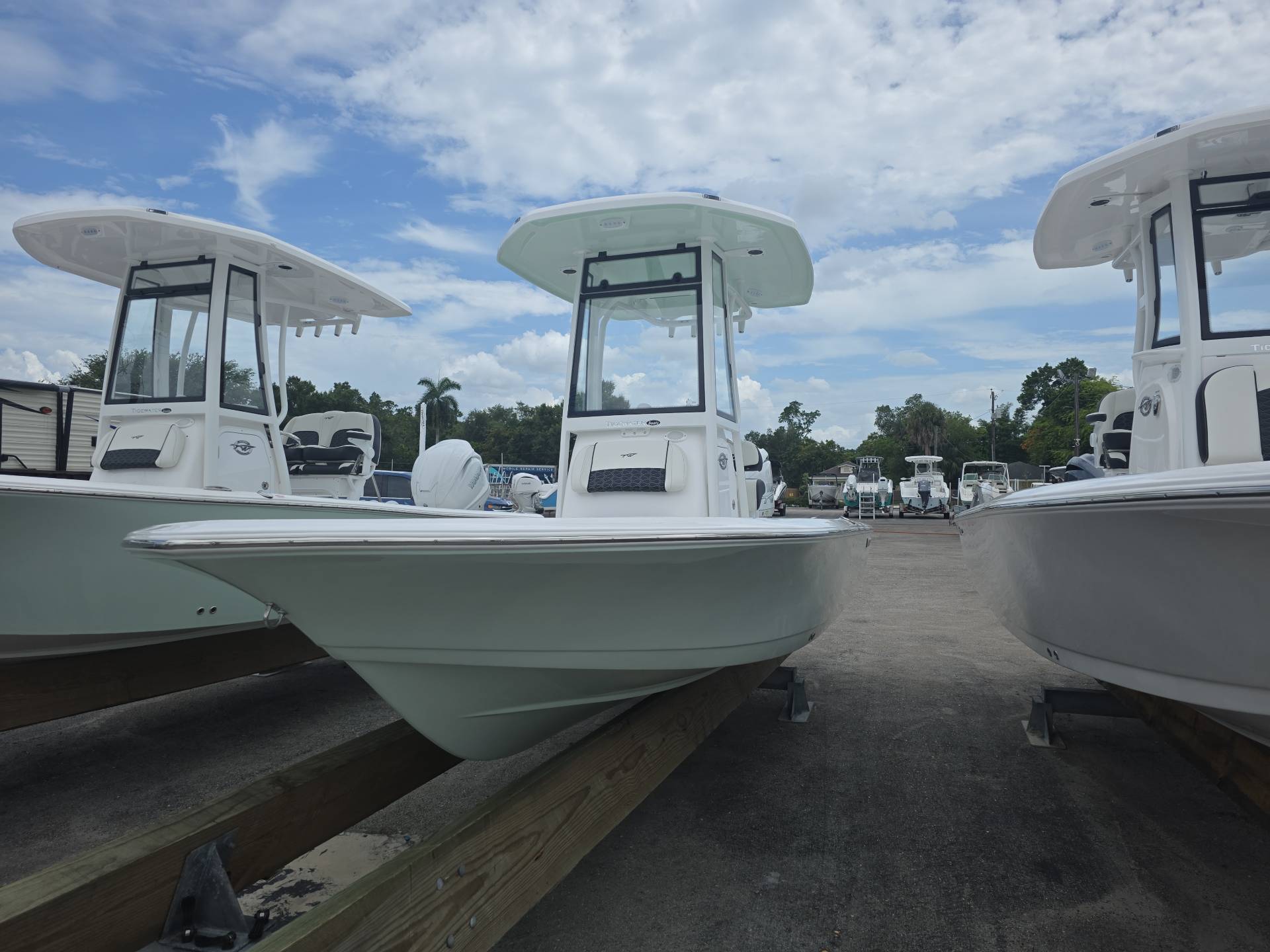 2026-Tidewater-2110BM__N-TWTB205_5.jpg