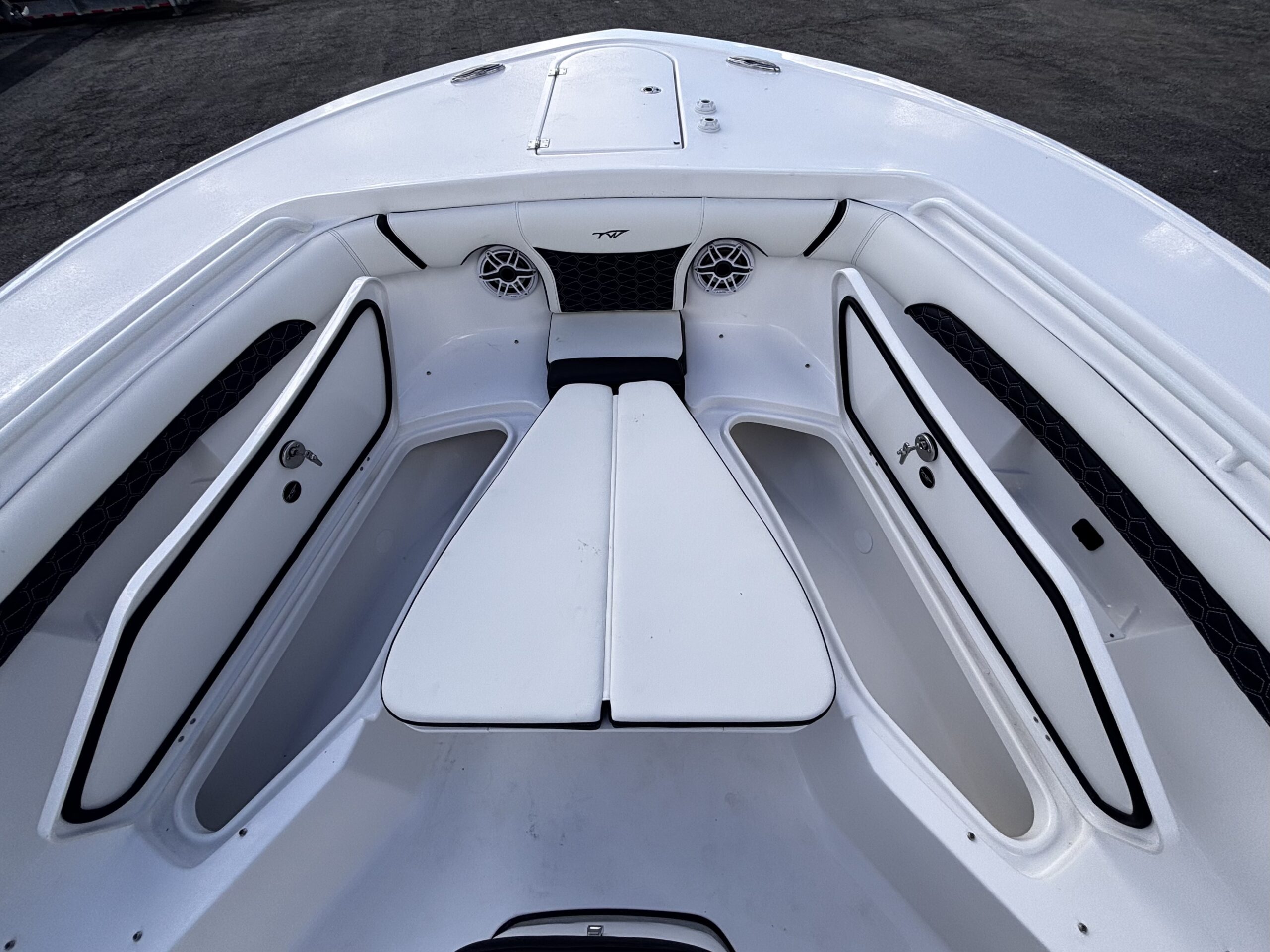 2026-Tidewater-256CC__N-TWMC110H_38.jpg