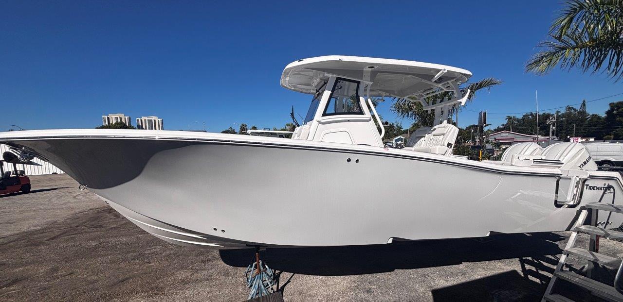 2026-Tidewater-302CC__N-TWUC118I_1.jpg