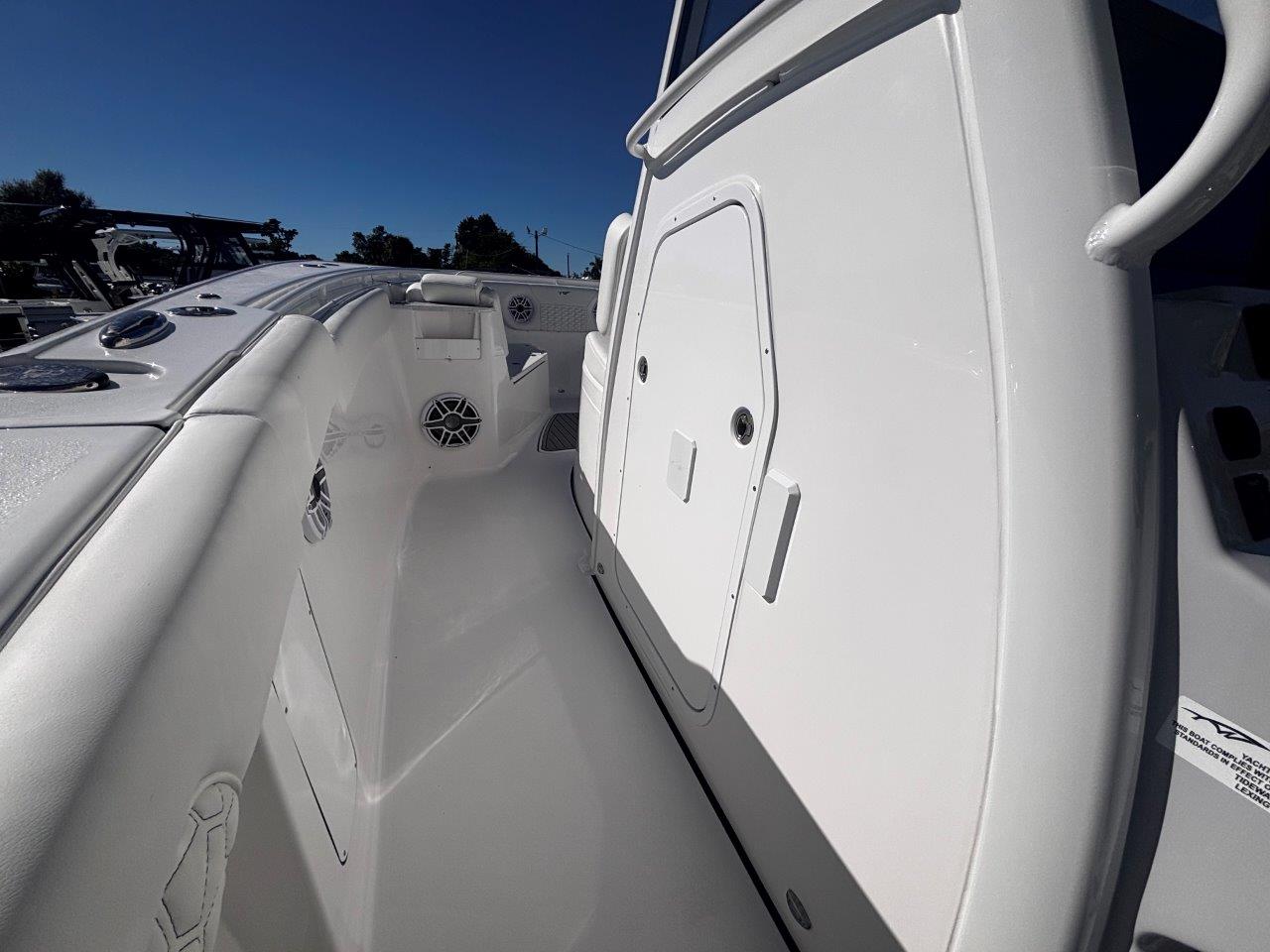 2026-Tidewater-302CC__N-TWUC118I_41.jpg