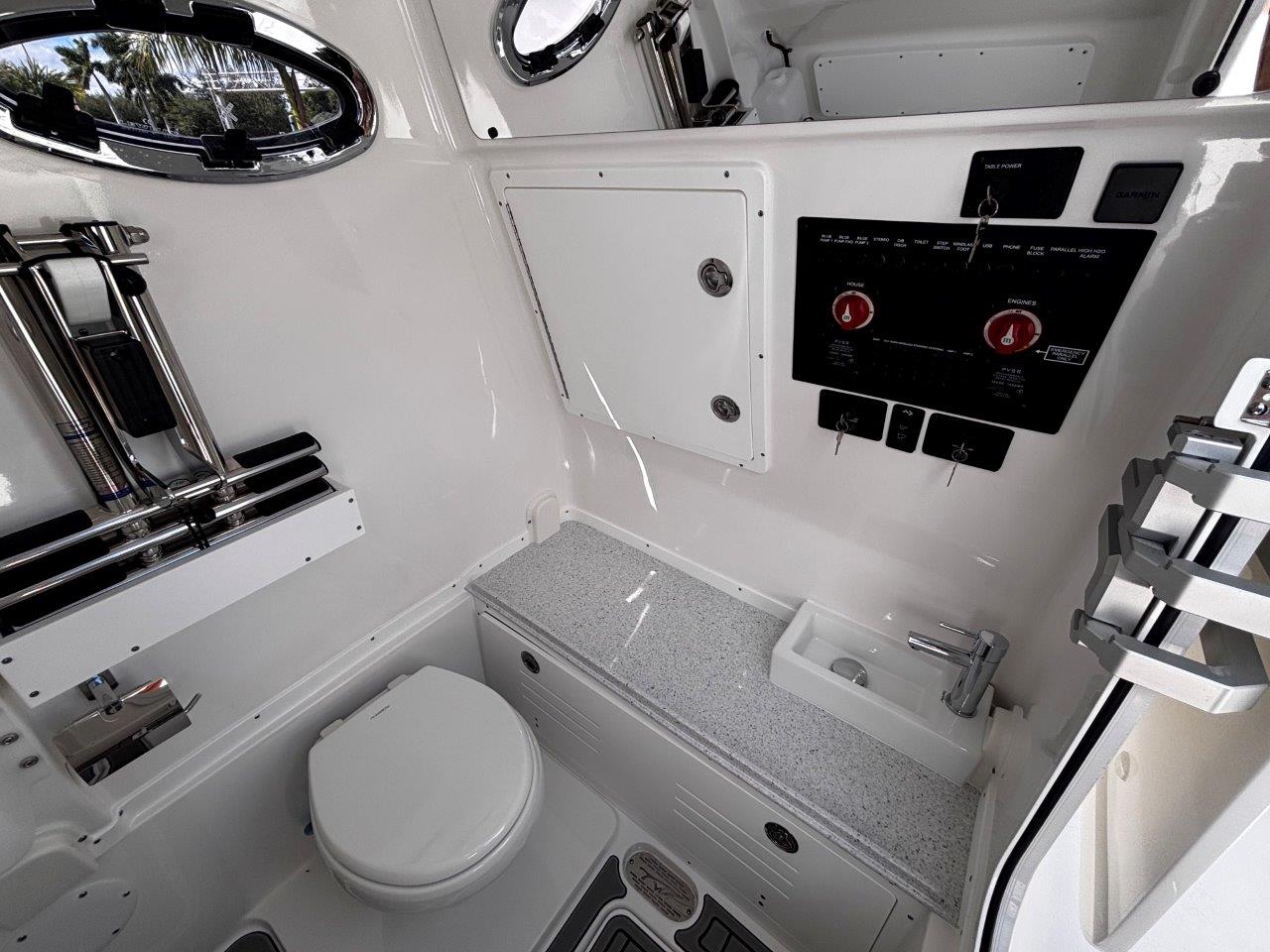 2026-Tidewater-302CC__N-TWUC118I_44.jpg