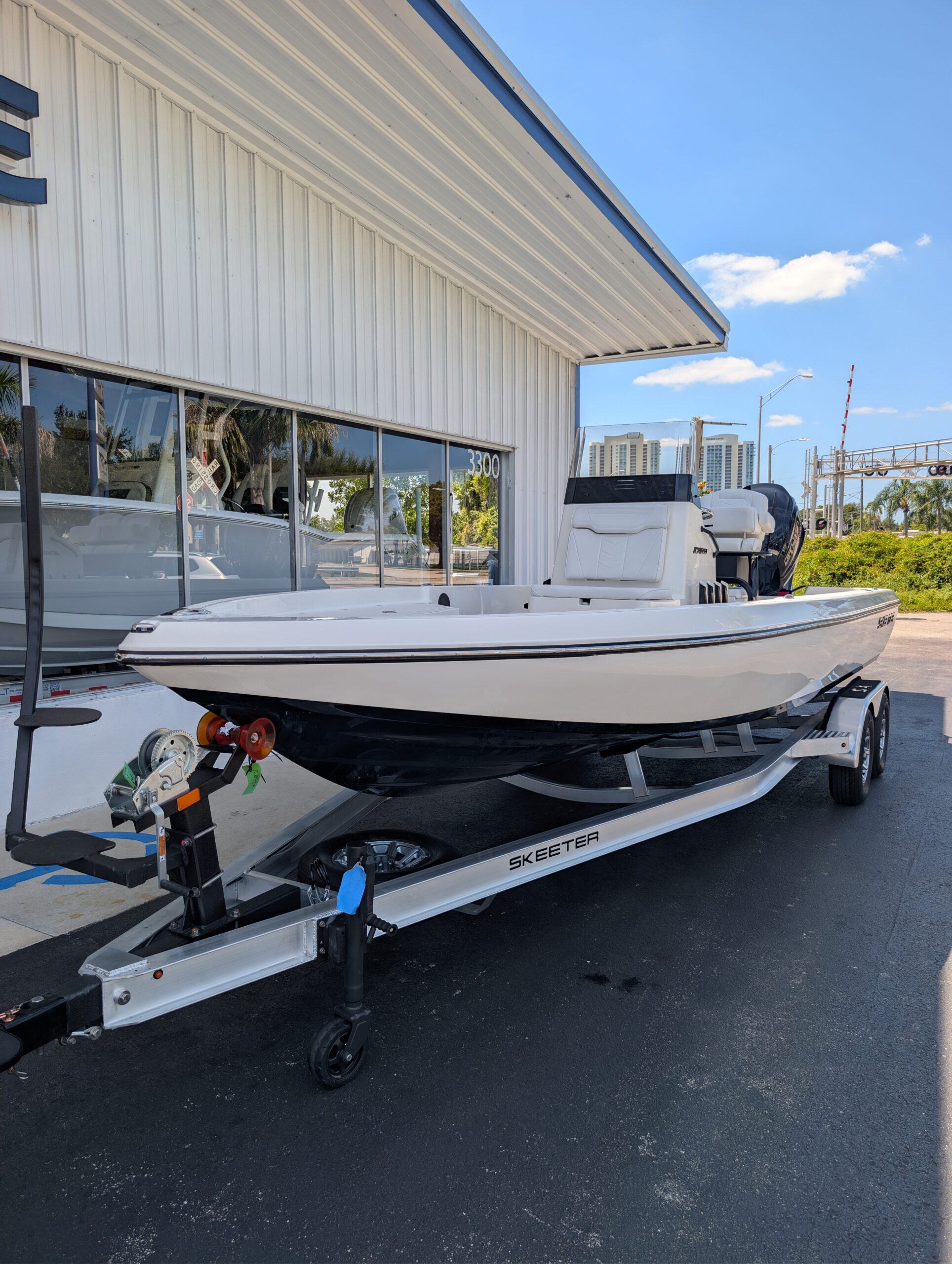 2027-Skeeter-SX230__N-SK28059_10.jpg