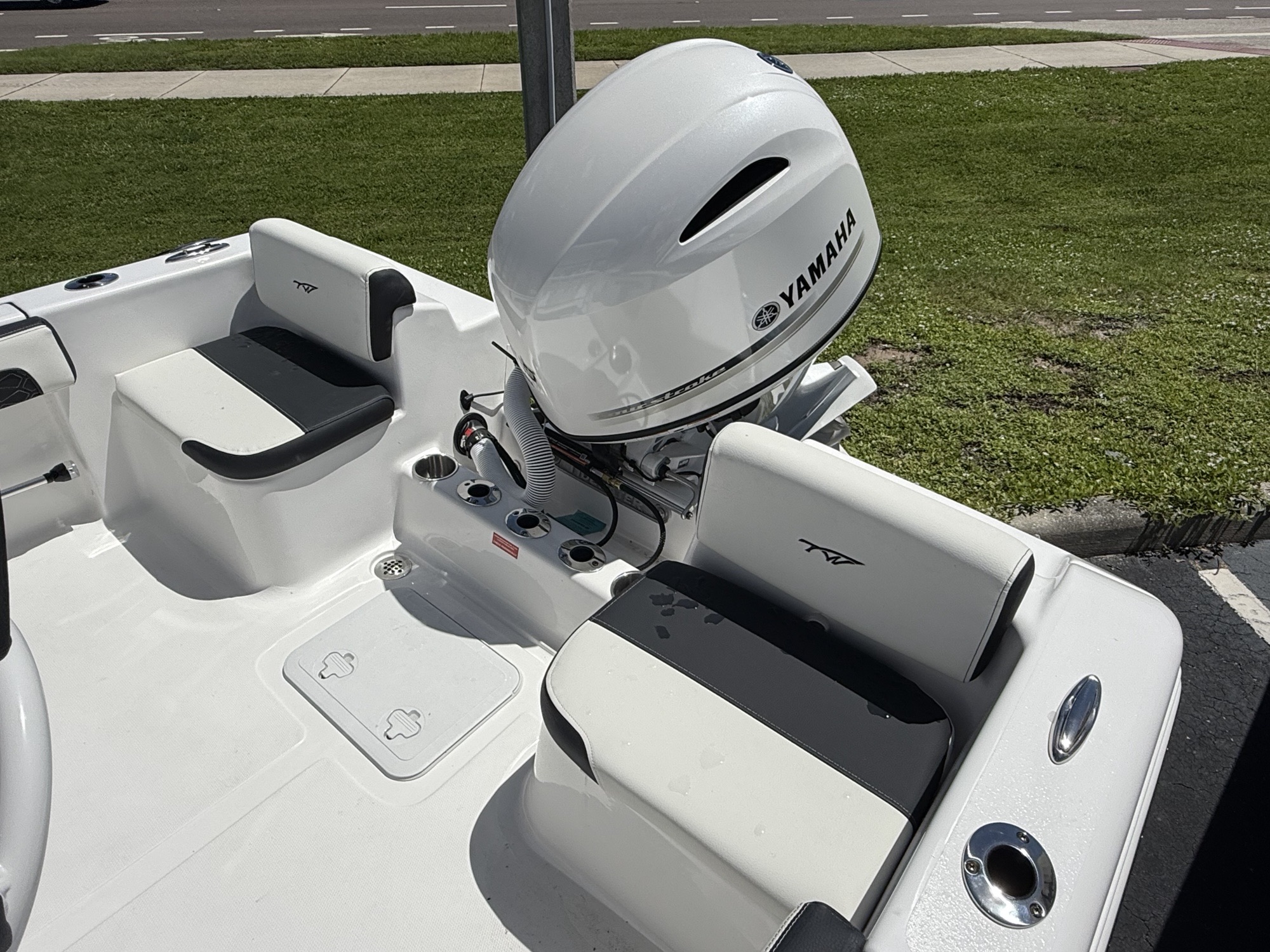 2027-Tidewater-180CC__N-TWEC107_3.jpg