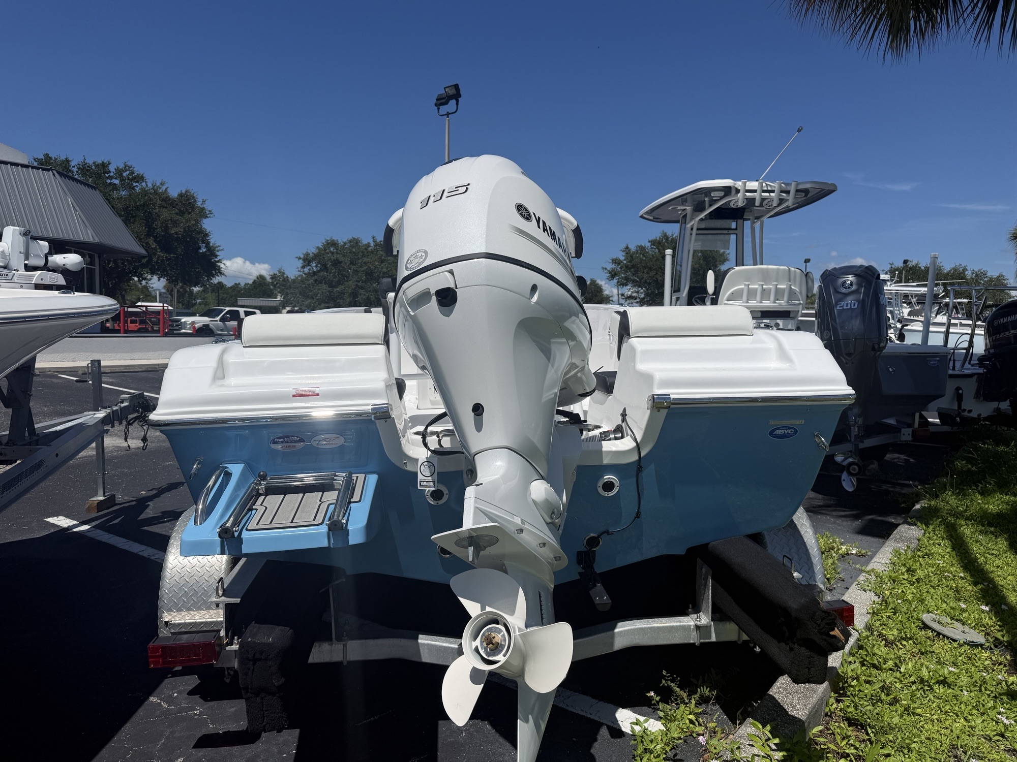 2027-Tidewater-180CC__N-TWEC107_4.jpg