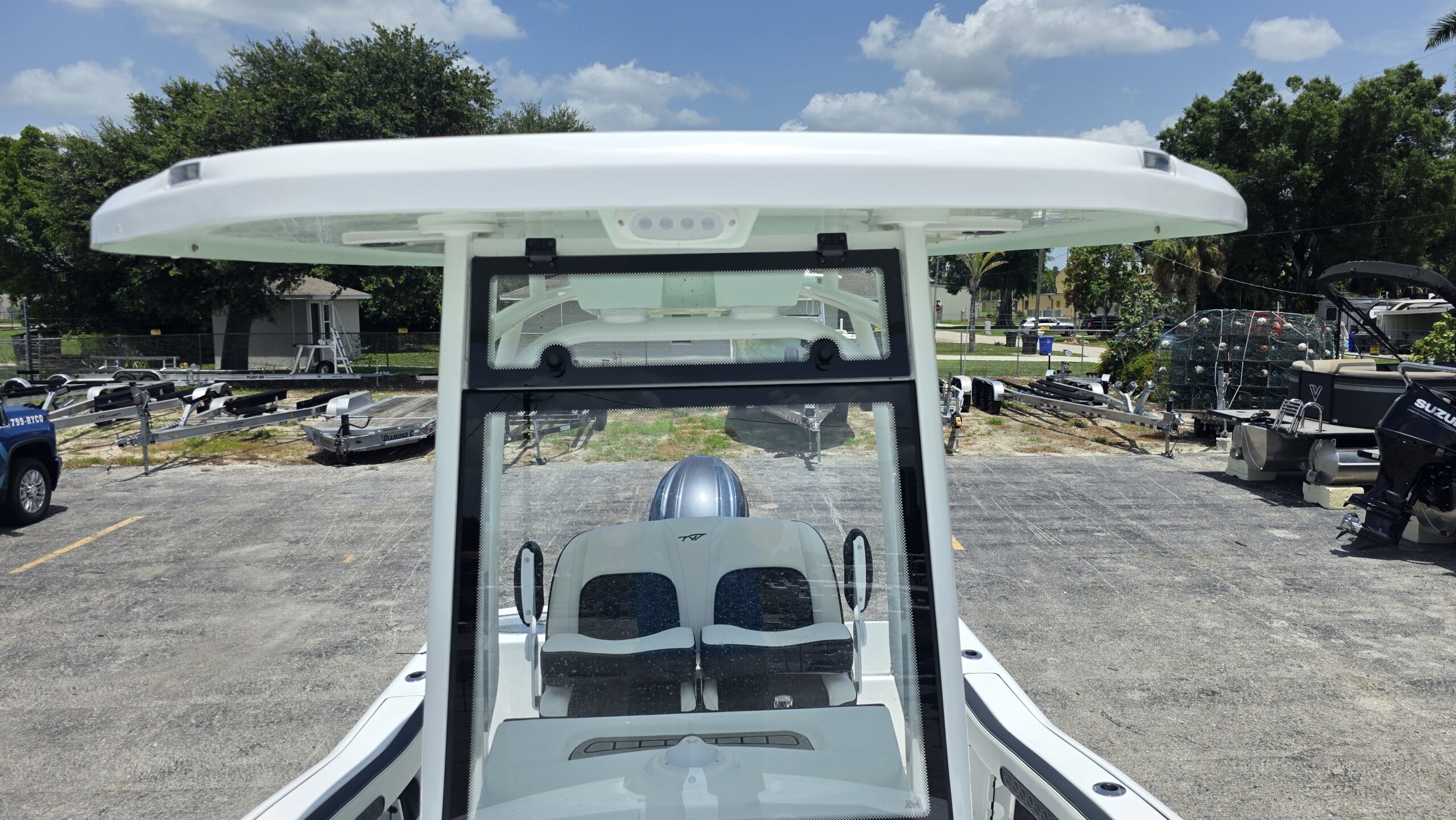 2027-Tidewater-210CC__N-TWZC105_35.jpg