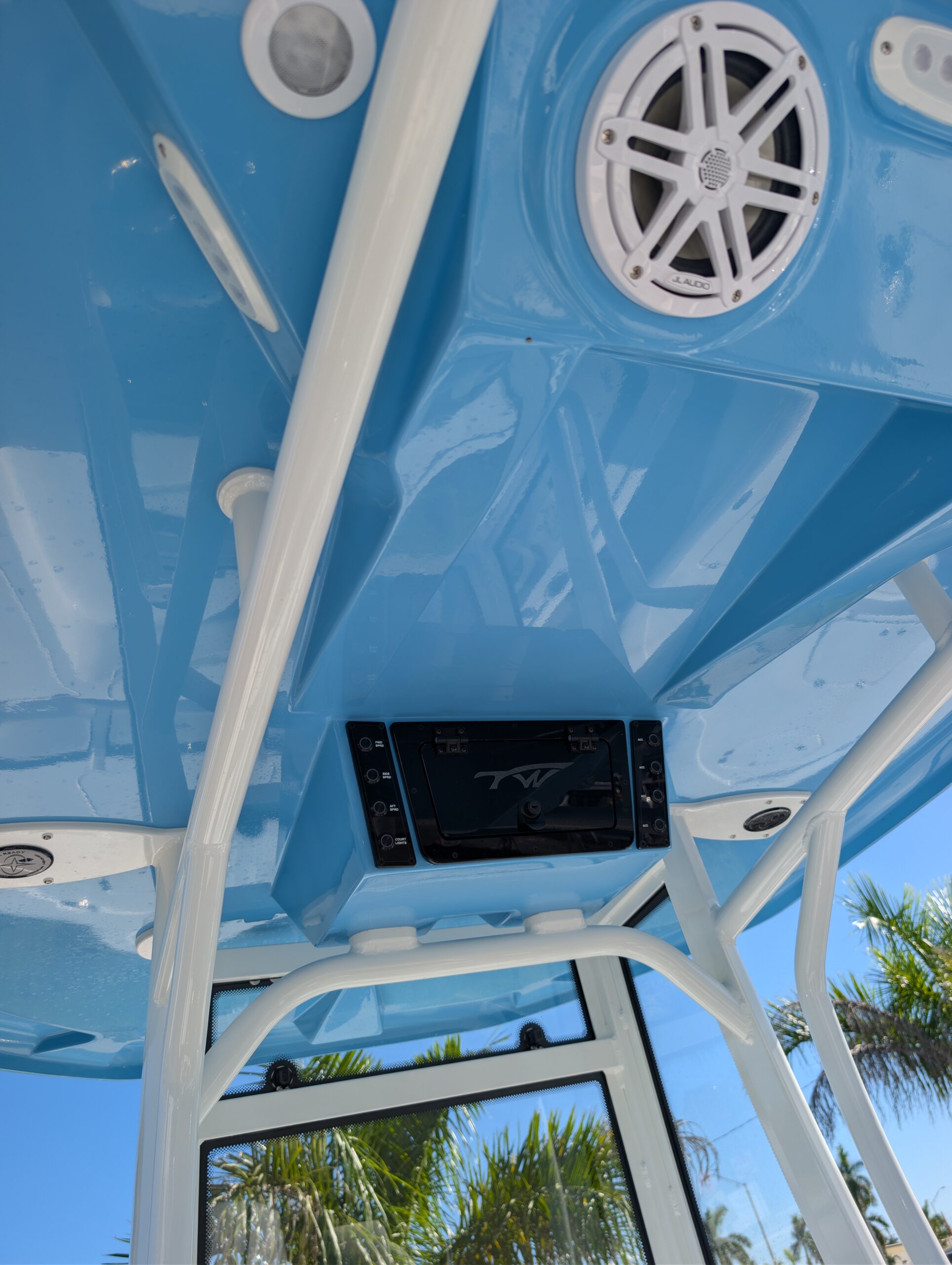 2027-Tidewater-2300CB__N-TWHB109_10.jpg