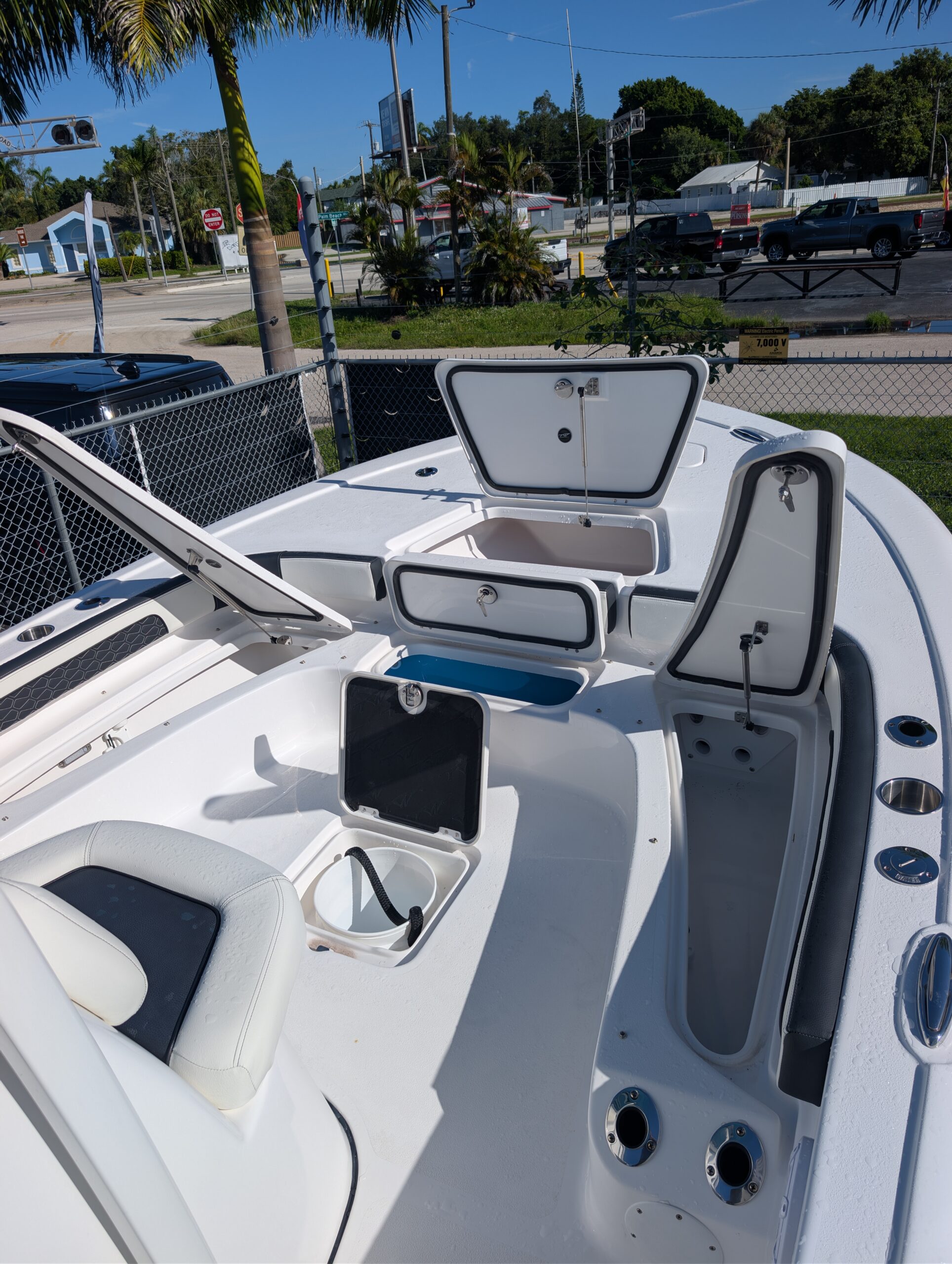 2027-Tidewater-2300CB__N-TWHB109_12.jpg