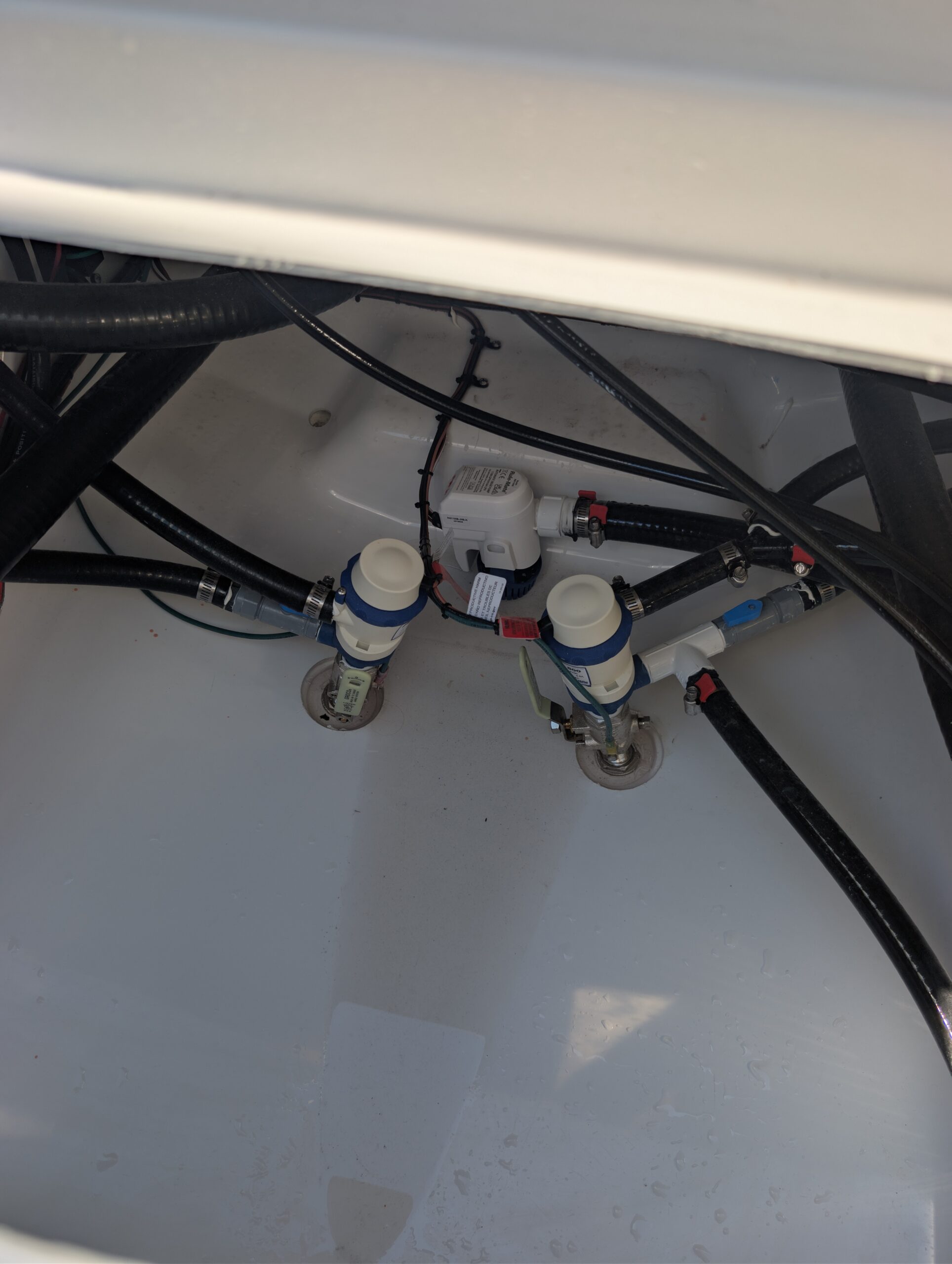 2027-Tidewater-2300CB__N-TWHB109_15.jpg
