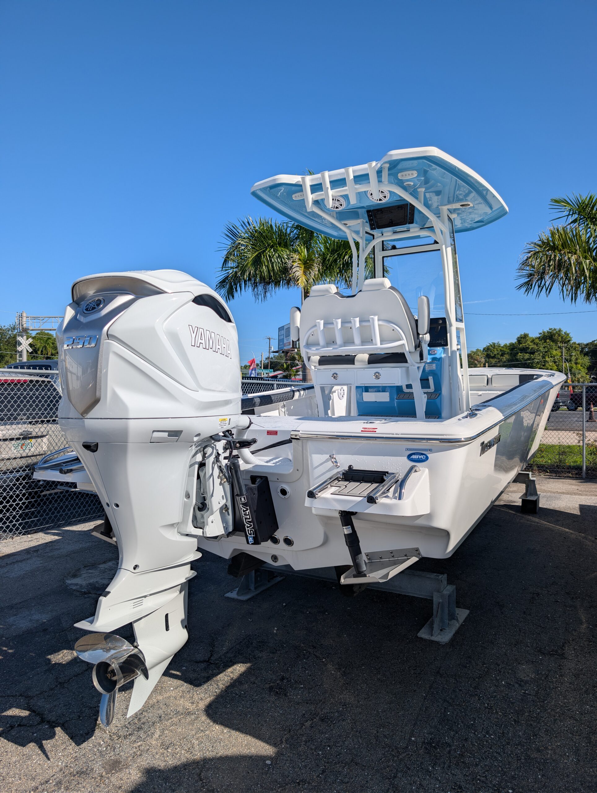 2027-Tidewater-2300CB__N-TWHB109_2.jpg