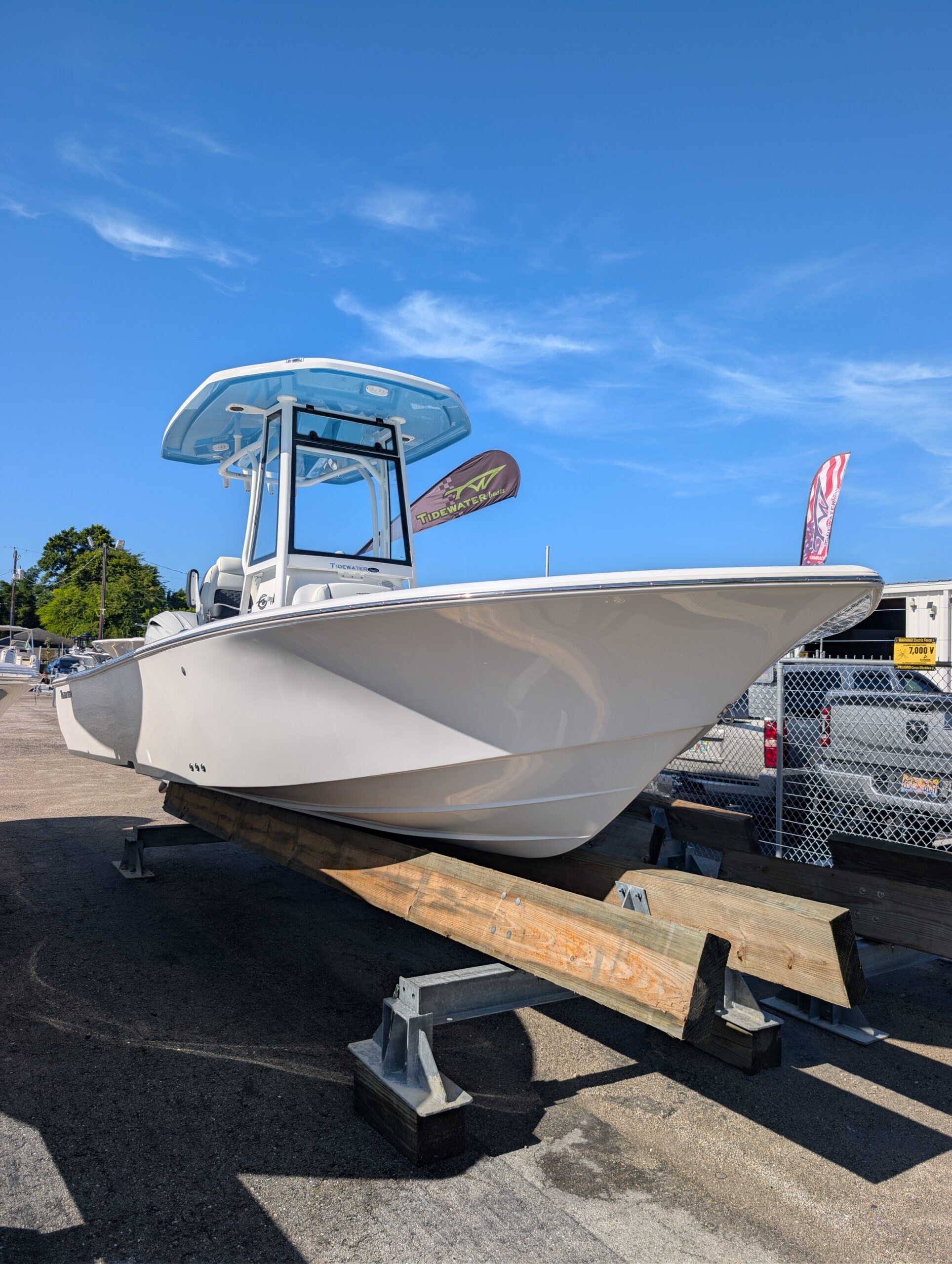 2027-Tidewater-2300CB__N-TWHB109_3.jpg