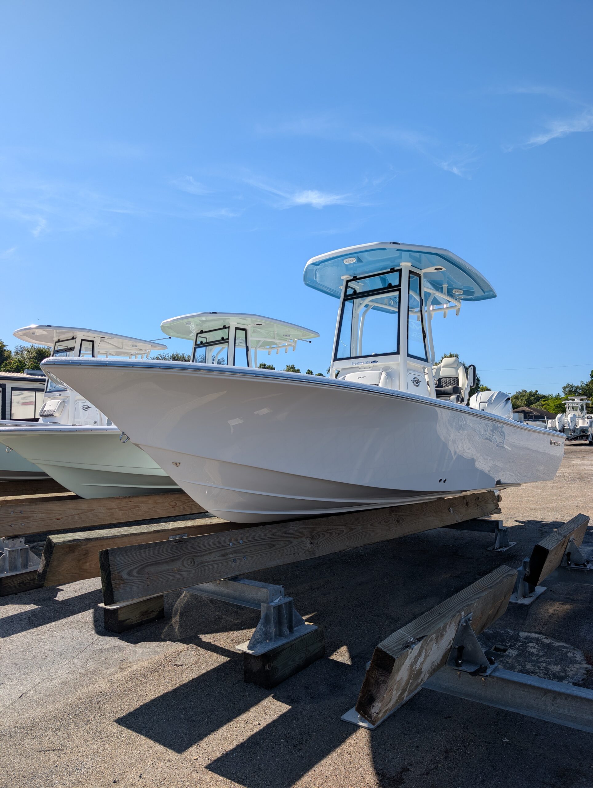 2027-Tidewater-2300CB__N-TWHB109_4.jpg
