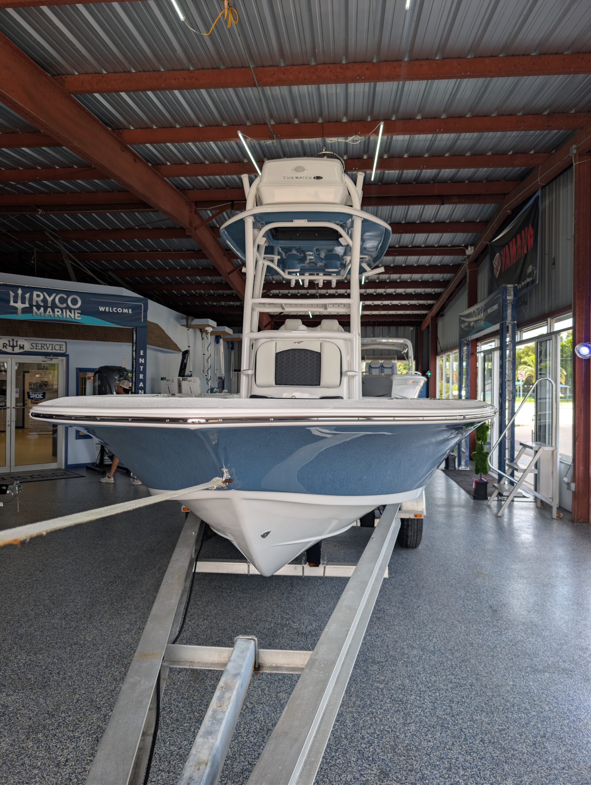 2027-Tidewater-2410BM__N-TWFB101_2.jpg