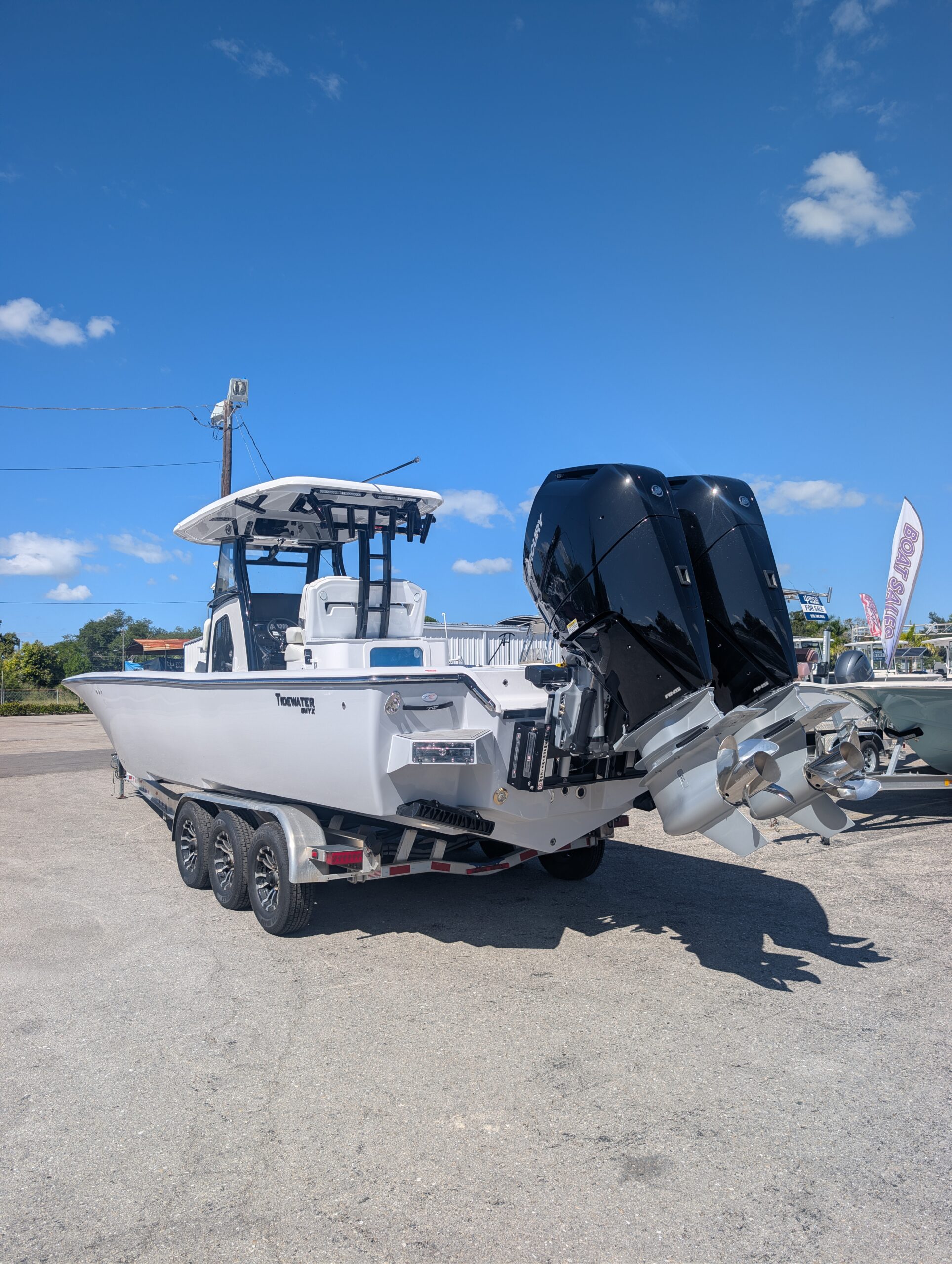 2027-Tidewater-3100CB__N-TWEB108_7.jpg