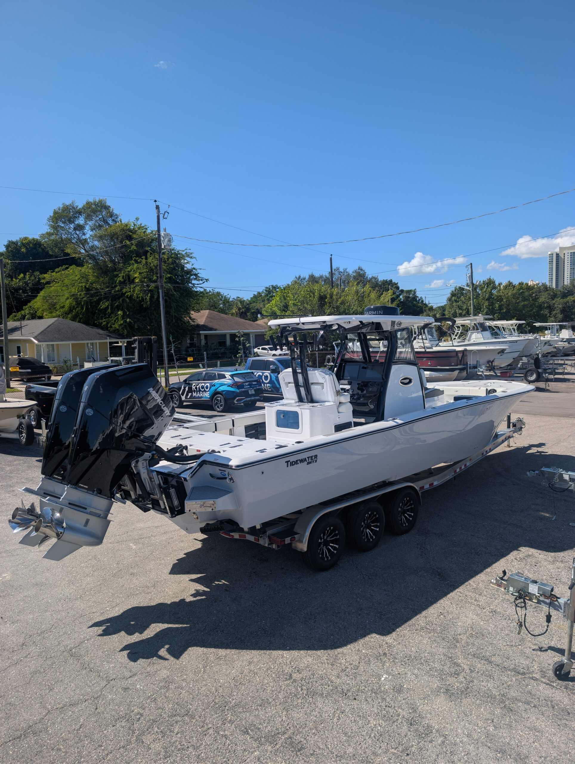 2027-Tidewater-3100CB__N-TWEB108_8.jpg