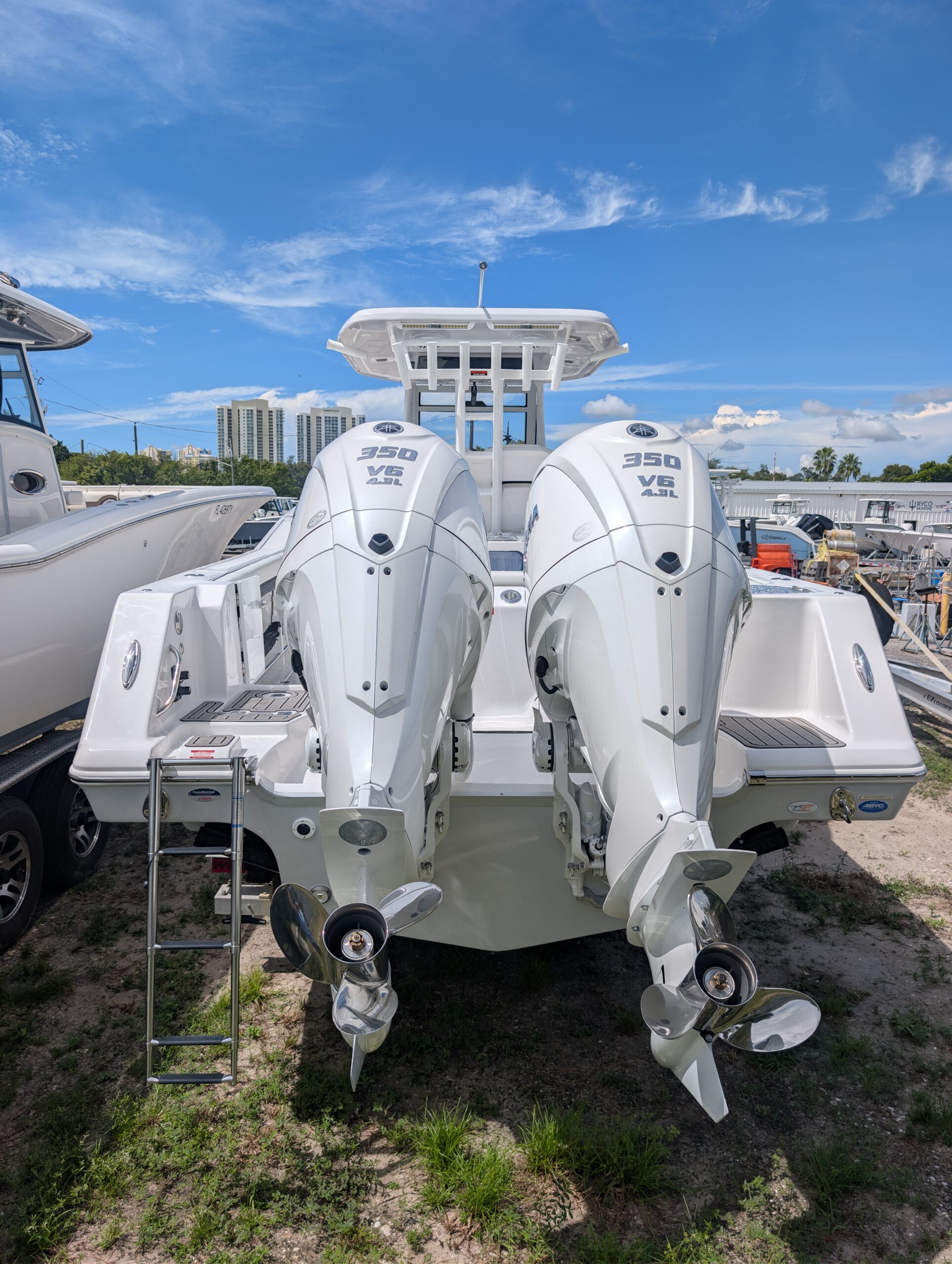 2027-Tidewater-320CC__N-TWYC102_22.jpg
